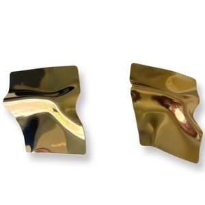 Artistic earrings